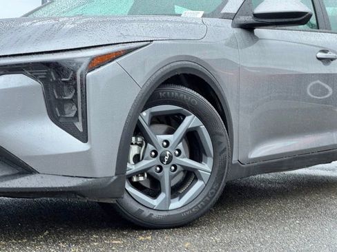 Used 2025 Kia K4 FWD image 2