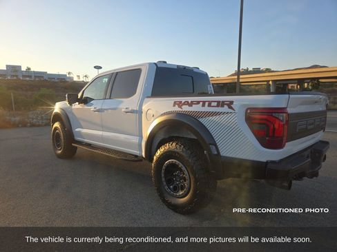 Used 2025 Ford F150 Raptor AWD/4WD image 8