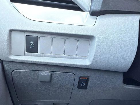 Used 2020 Toyota Sienna LE FWD image 15
