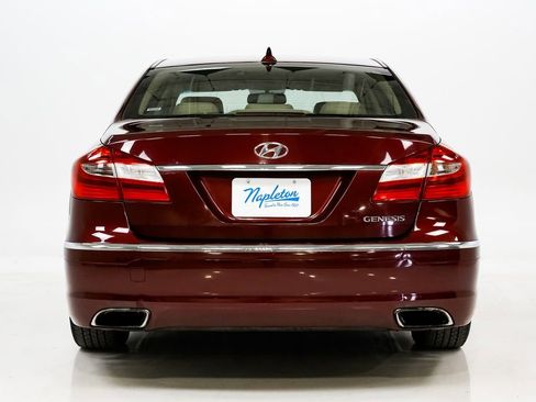 Used 2012 Hyundai Genesis 3.8 image 21