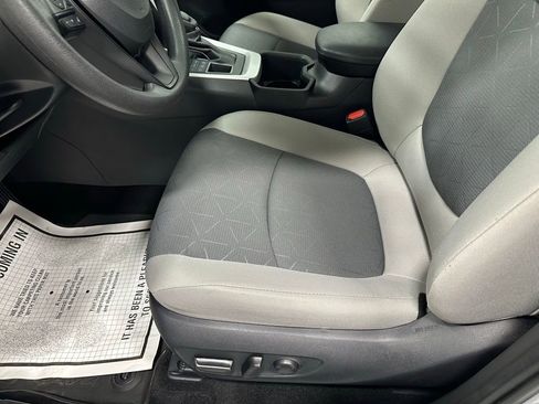 Used 2025 Toyota RAV4 XLE w/ Convenience Package AWD/4WD image 12