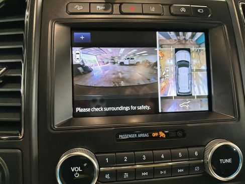 Used 2021 Ford Expedition Max Limited AWD/4WD image 19