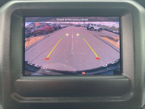 Used 2022 Jeep Wrangler Unlimited Sport AWD/4WD image 31