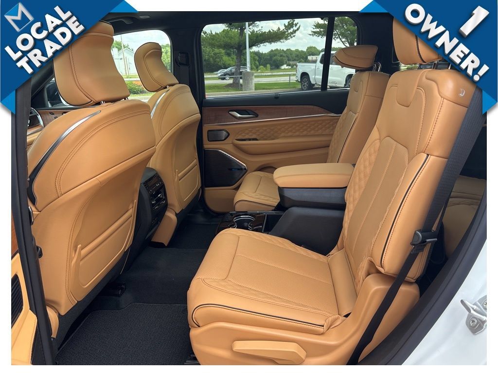 Used 2026 Jeep Grand Cherokee L Summit w/ Advanced Protech Group IV AWD/4WD image 42