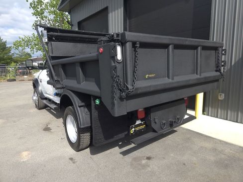 Used 2016 RAM 5500 Tradesman w/ Power & Remote Entry Group AWD/4WD image 4