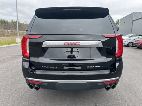 Used 2024 GMC Yukon XL Denali AWD/4WD image 5