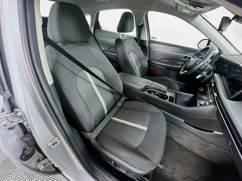Used 2025 Hyundai Sonata SEL FWD image 30