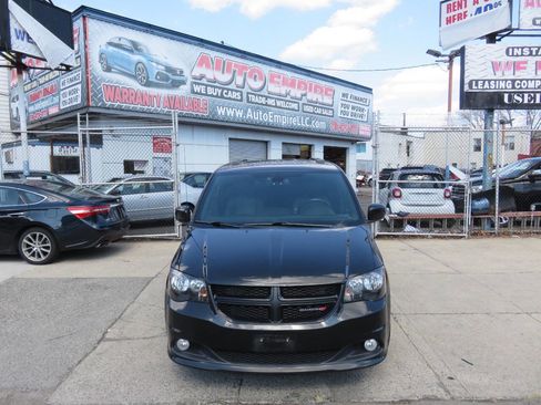 Used 2018 Dodge Grand Caravan GT image 5