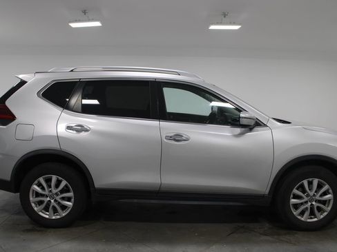 Used 2020 Nissan Rogue SV AWD/4WD image 11