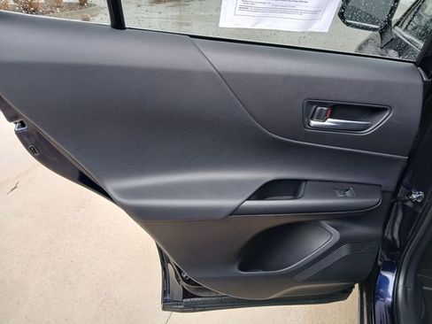 Used 2023 Toyota Venza LE image 13