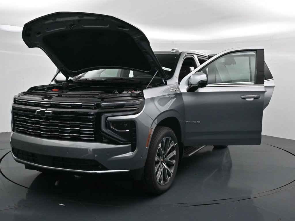 New 2026 Chevrolet Tahoe High Country w/ Sun And Tow Package RWD image 38