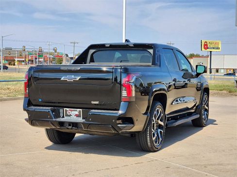New 2024 Chevrolet Silverado EV RST image 4
