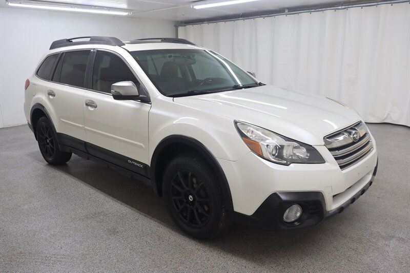 Used 2014 Subaru Outback 2.5i Limited AWD/4WD image 1