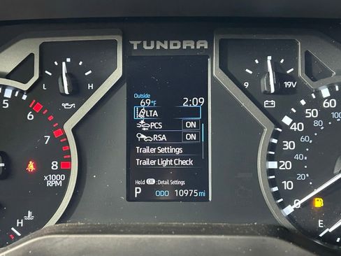 Used 2025 Toyota Tundra SR5 AWD/4WD image 24