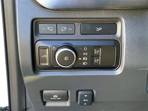 Used 2024 Ford F250 Lariat w/ Lariat Ultimate Package image 27