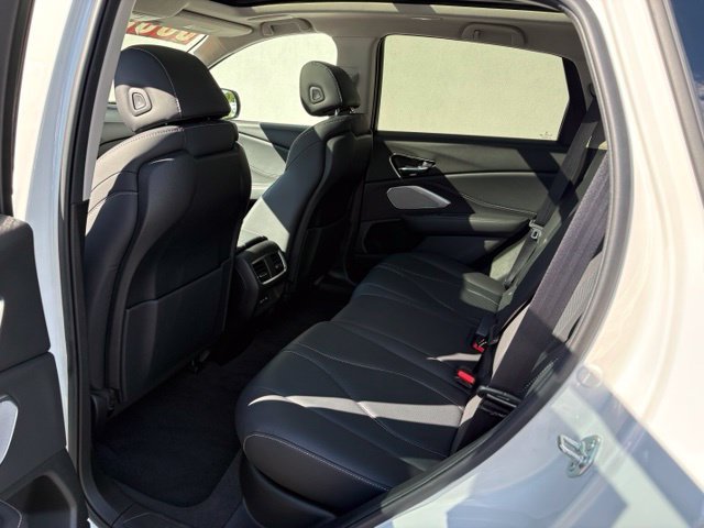 Used 2023 Acura RDX w/ Technology Package AWD/4WD image 11