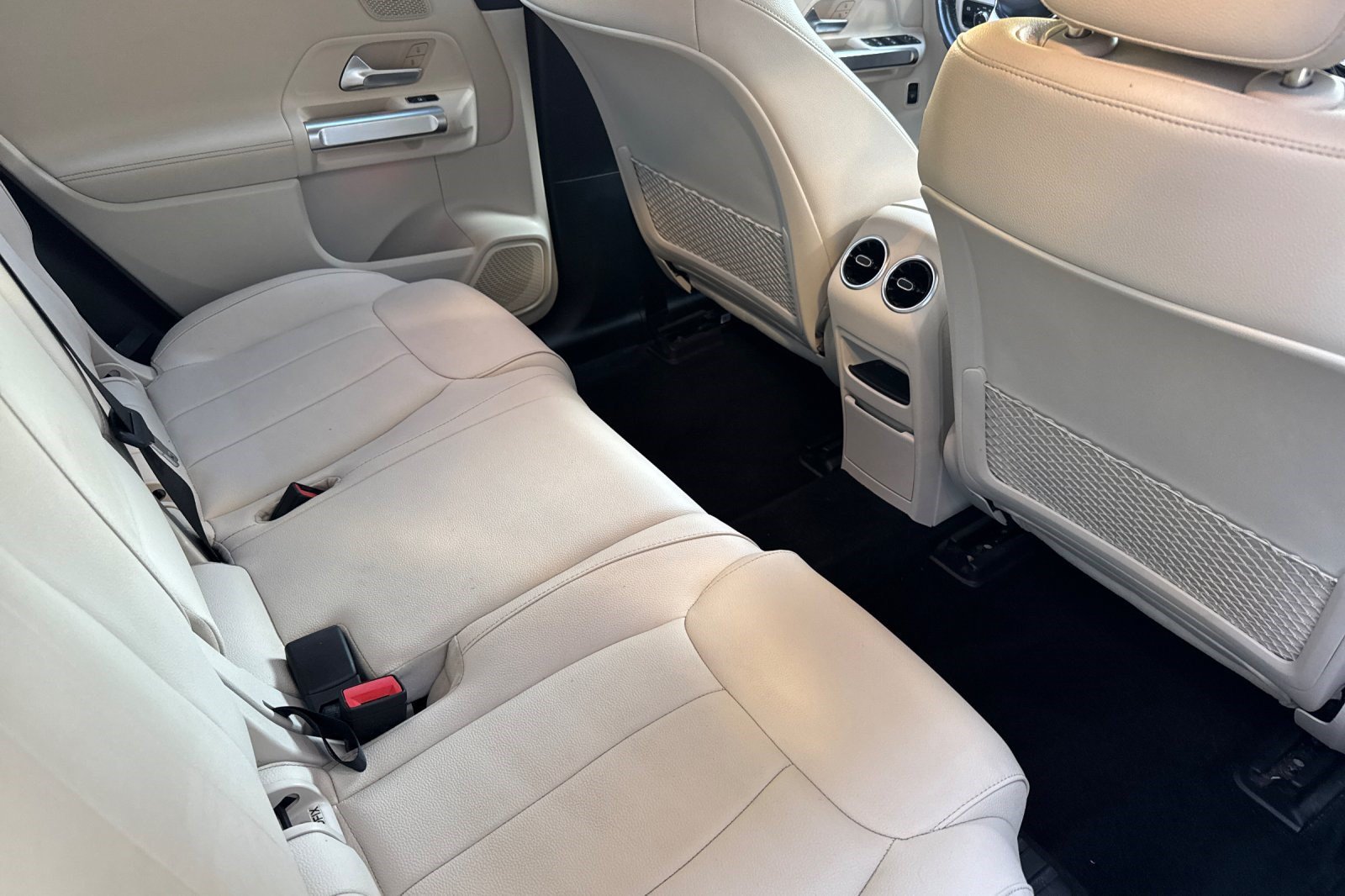 Used 2023 Mercedes-Benz EQB 250+ image 35