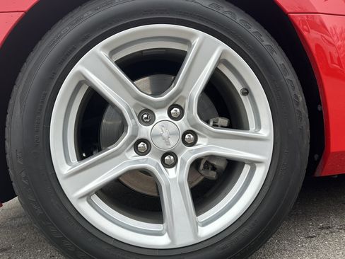 Used 2020 Chevrolet Camaro LT image 14