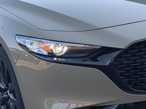 Used 2024 MAZDA MAZDA3 s image 9