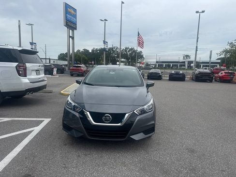 Used 2022 Nissan Versa SV w/ Trunk Package FWD image 2