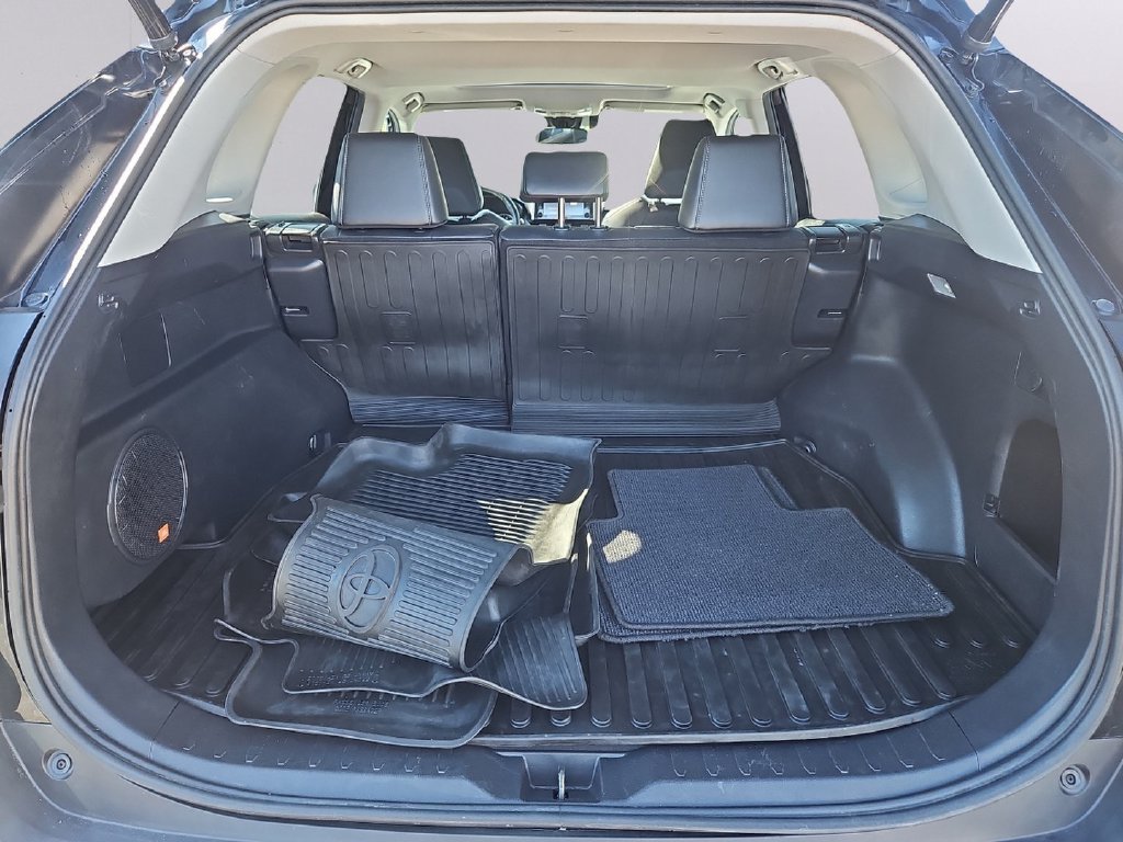 Used 2020 Toyota RAV4 XLE Premium AWD/4WD image 34