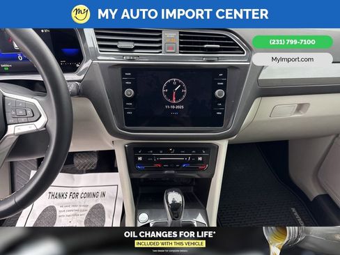 Used 2022 Volkswagen Tiguan SE image 20