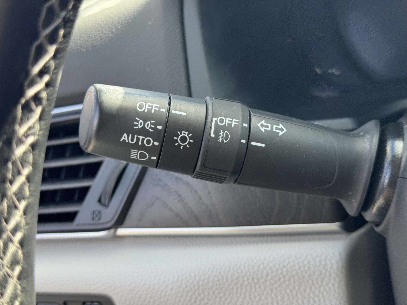 Used 2018 Honda Accord Touring image 20