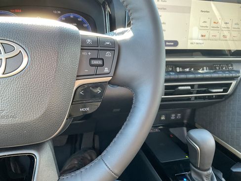 Used 2026 Toyota Camry XLE w/ Premium Plus Package image 22