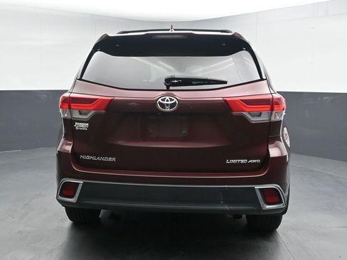 Used 2018 Toyota Highlander Limited Platinum AWD/4WD image 8
