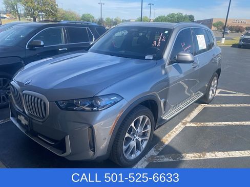 Used 2024 BMW X5 xDrive40i AWD/4WD image 1