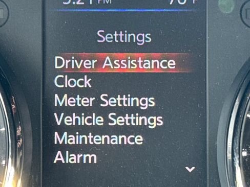 Used 2018 Nissan Rogue SV AWD/4WD image 19