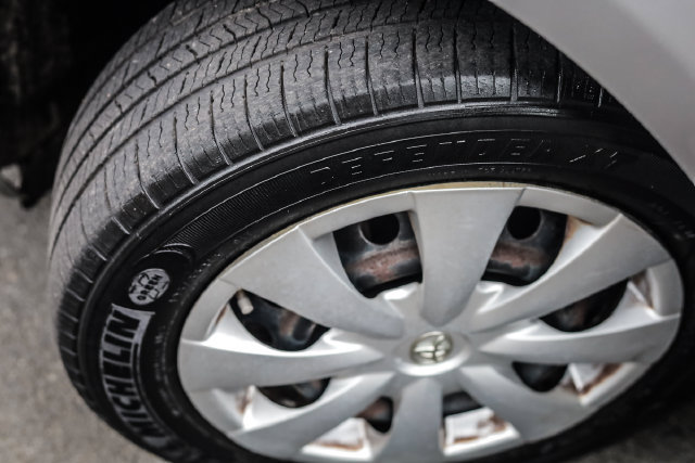 Used 2010 Toyota Corolla LE FWD image 15