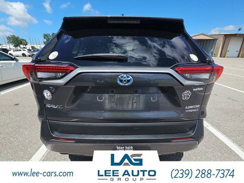 Used 2020 Toyota RAV4 Limited w/ Limited Grade Weather Package AWD/4WD image 2