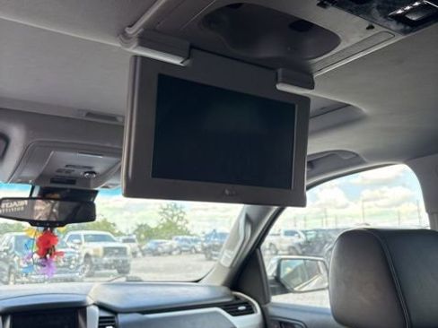 Used 2015 GMC Yukon XL SLT w/ Open Road Package image 13