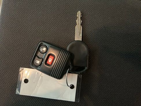 Used 2004 Ford F150 XLT image 27