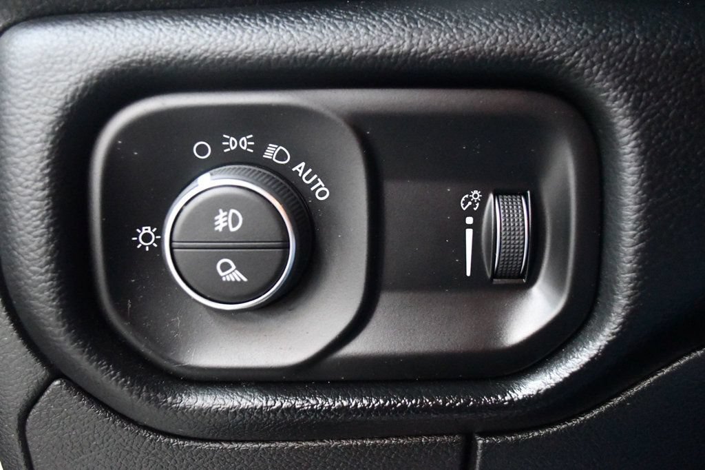 Used 2020 RAM 1500 Big Horn AWD/4WD image 65
