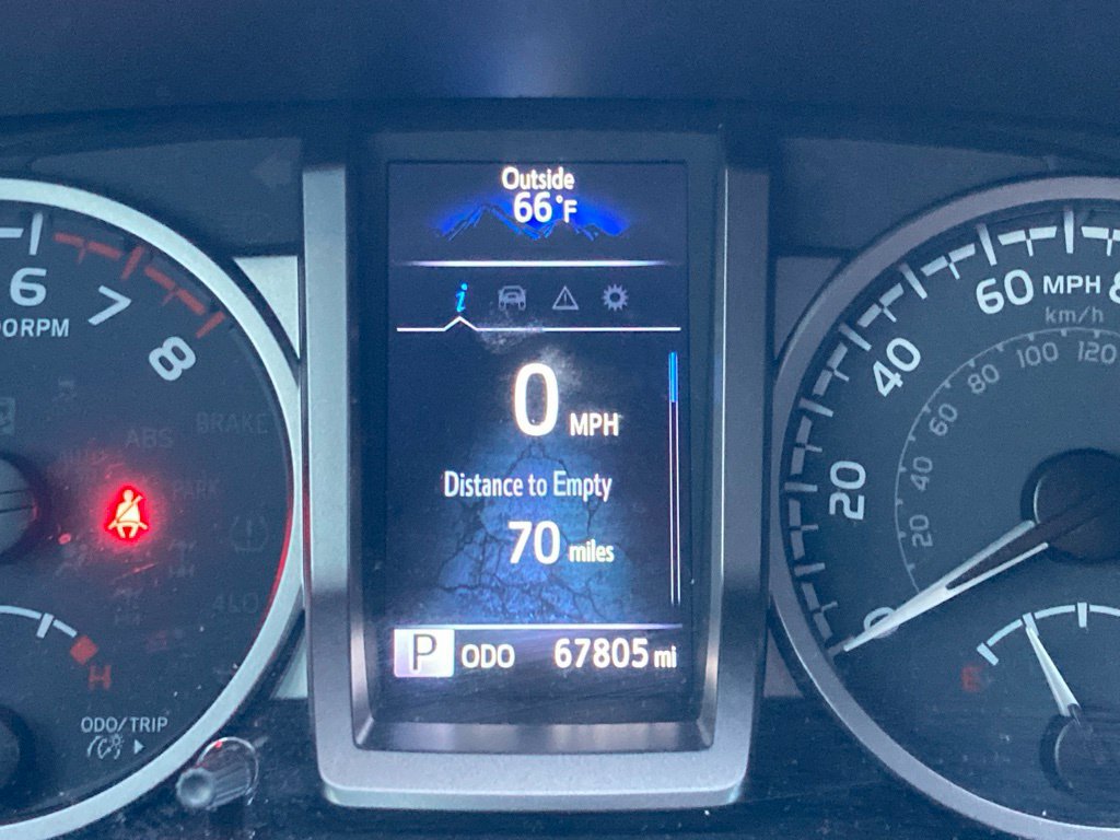 Used 2021 Toyota Tacoma SR5 RWD image 17