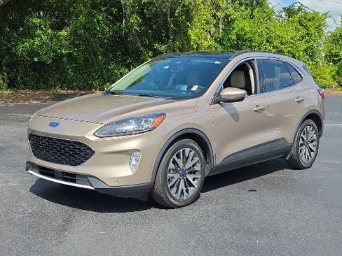 Used 2020 Ford Escape Titanium FWD image 4