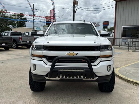 Used 2017 Chevrolet Silverado 1500 LT w/ All Star Edition AWD/4WD image 2