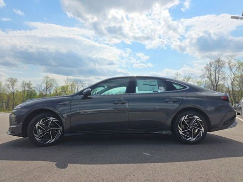 New 2026 Hyundai Sonata SEL FWD image 12