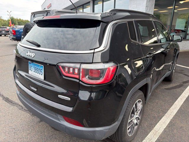Used 2019 Jeep Compass Latitude w/ Popular Equipment Group AWD/4WD image 6