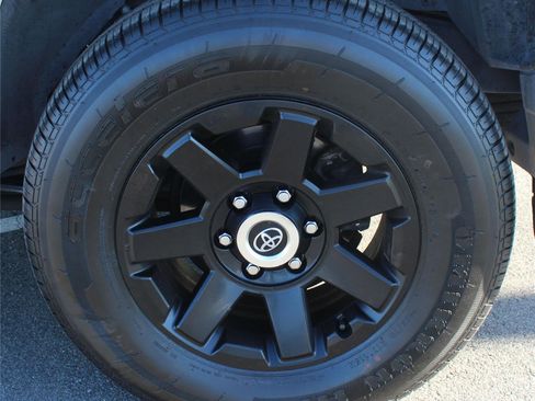 Used 2022 Toyota 4Runner TRD Off-Road image 20