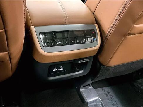 New 2025 Nissan Pathfinder Platinum image 18