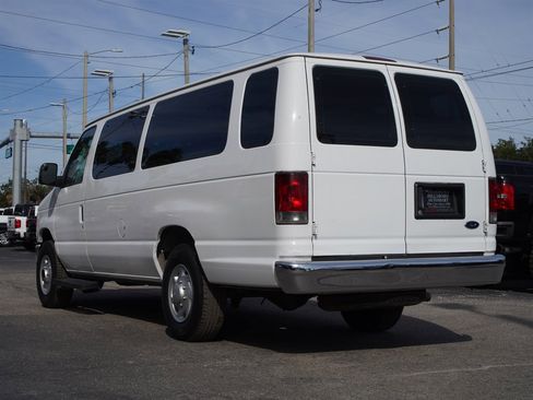 Used 2011 Ford E-350 and Econoline 350 XLT image 14