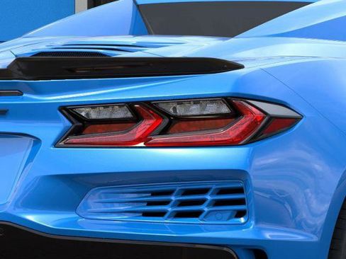 New 2025 Chevrolet Corvette E-Ray image 11