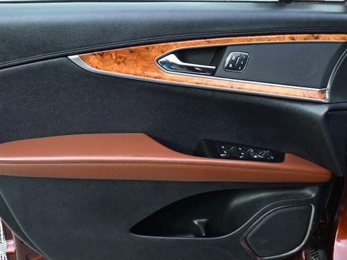 Used 2016 Lincoln MKX Reserve w/ Climate Package image 22