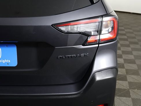 Used 2025 Subaru Outback Onyx Edition AWD/4WD image 17