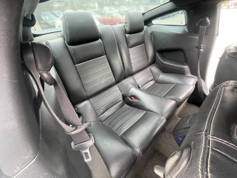 Used 2013 Ford Mustang Premium image 30