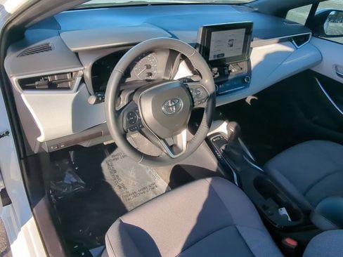 Certified 2024 Toyota Corolla SE w/ SE Premium Package image 9