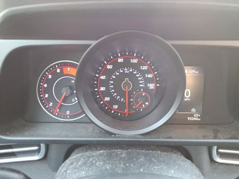 Used 2021 Hyundai Elantra SE image 14